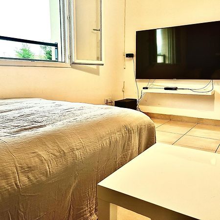 Room In House 빌레폰타이네 외부 사진